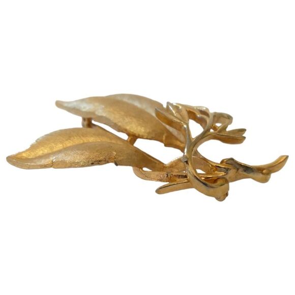 Sarah Coventry Leaf Brooch Branch Pin Sea Whispers Gold Tone Baroque Rococo 60s. - Picture 10 of 16